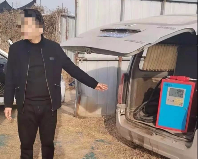 禹州钧台中心派出所查处一辆黑加油车 禹州钧台中心派出所查处一辆黑加油车