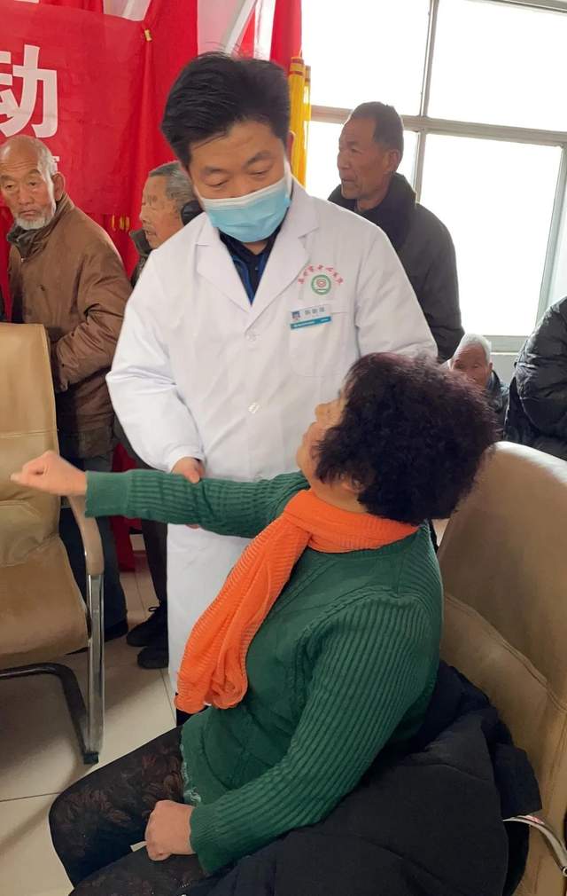 禹州市中心医院“健康家乡行”义诊活动---花石站 禹州市中心医院“健康家乡行”义诊活动---花石站