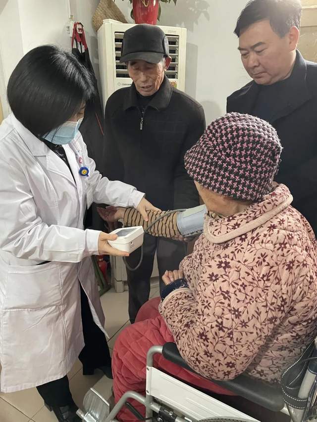 禹州市中心医院“健康家乡行”义诊活动---花石站 禹州市中心医院“健康家乡行”义诊活动---花石站