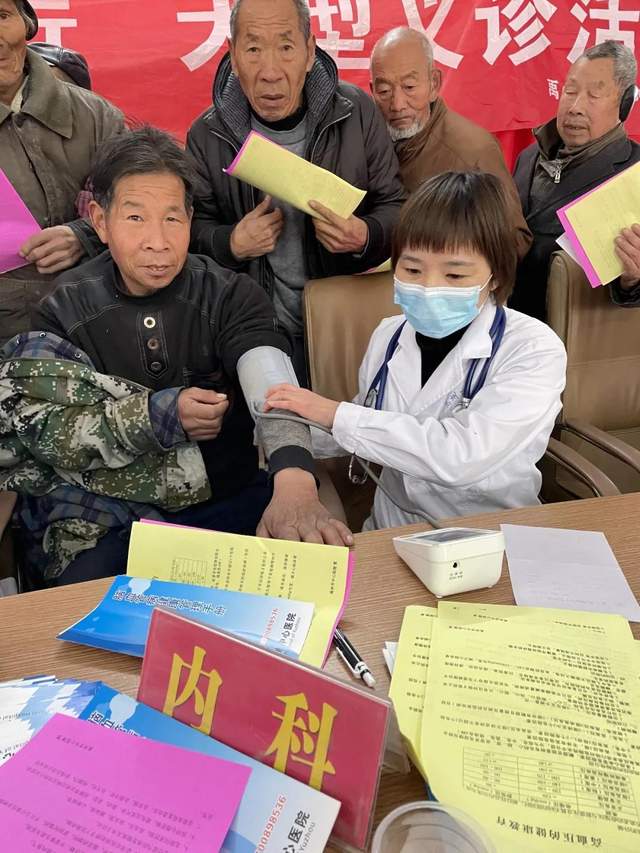 禹州市中心医院“健康家乡行”义诊活动---花石站 禹州市中心医院“健康家乡行”义诊活动---花石站