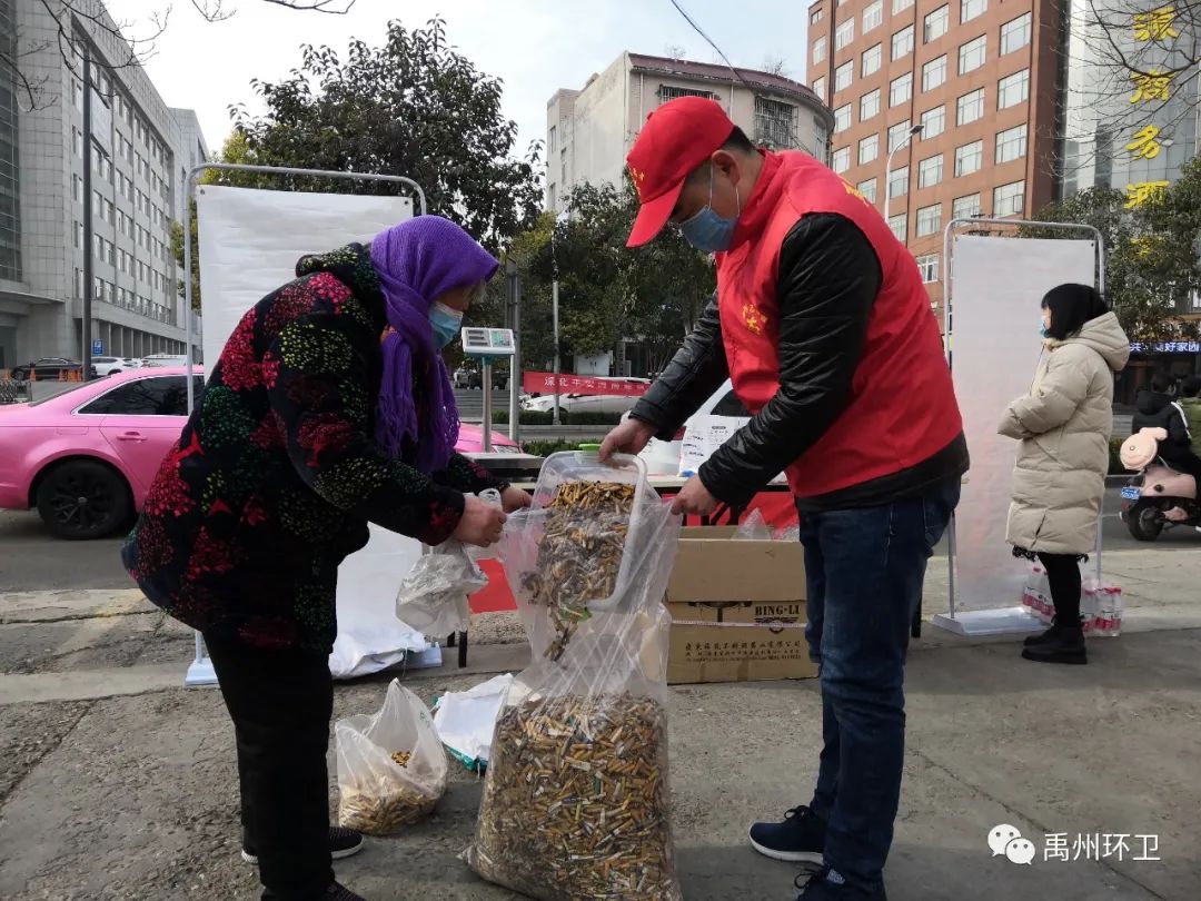 禹州环卫：开展清洁行动 擦亮城市名片