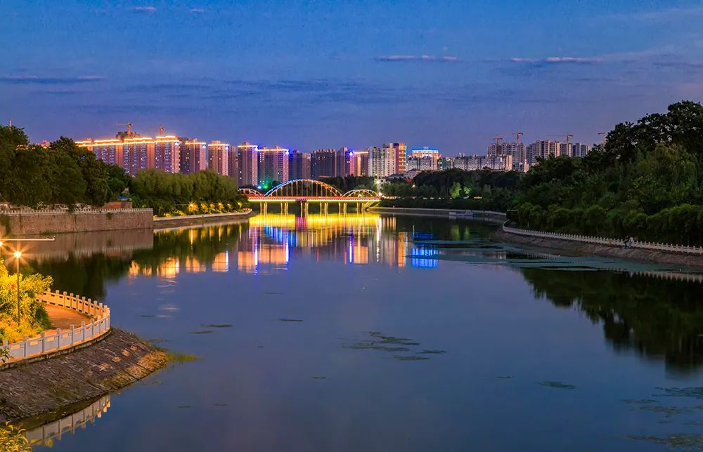 “魅力禹州、光影传奇”---禹州市“恒达杯”最美夜景摄影大赛获奖作品展