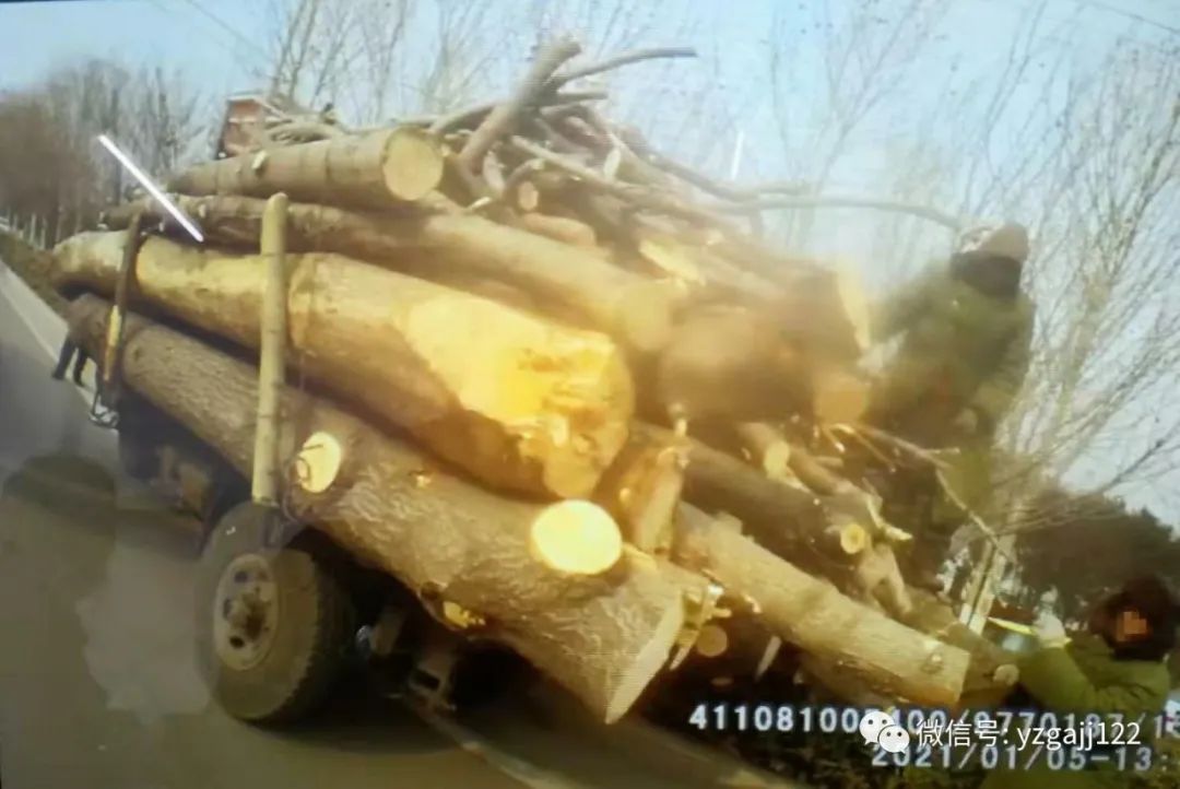 禹州交警集中整治特种车辆