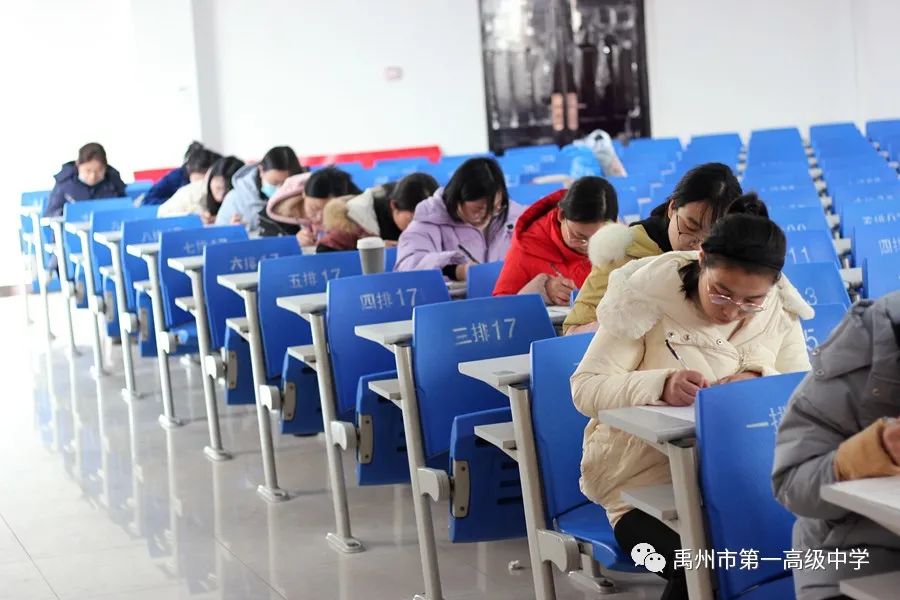 许平济联考开考，禹州一高师生同步答卷