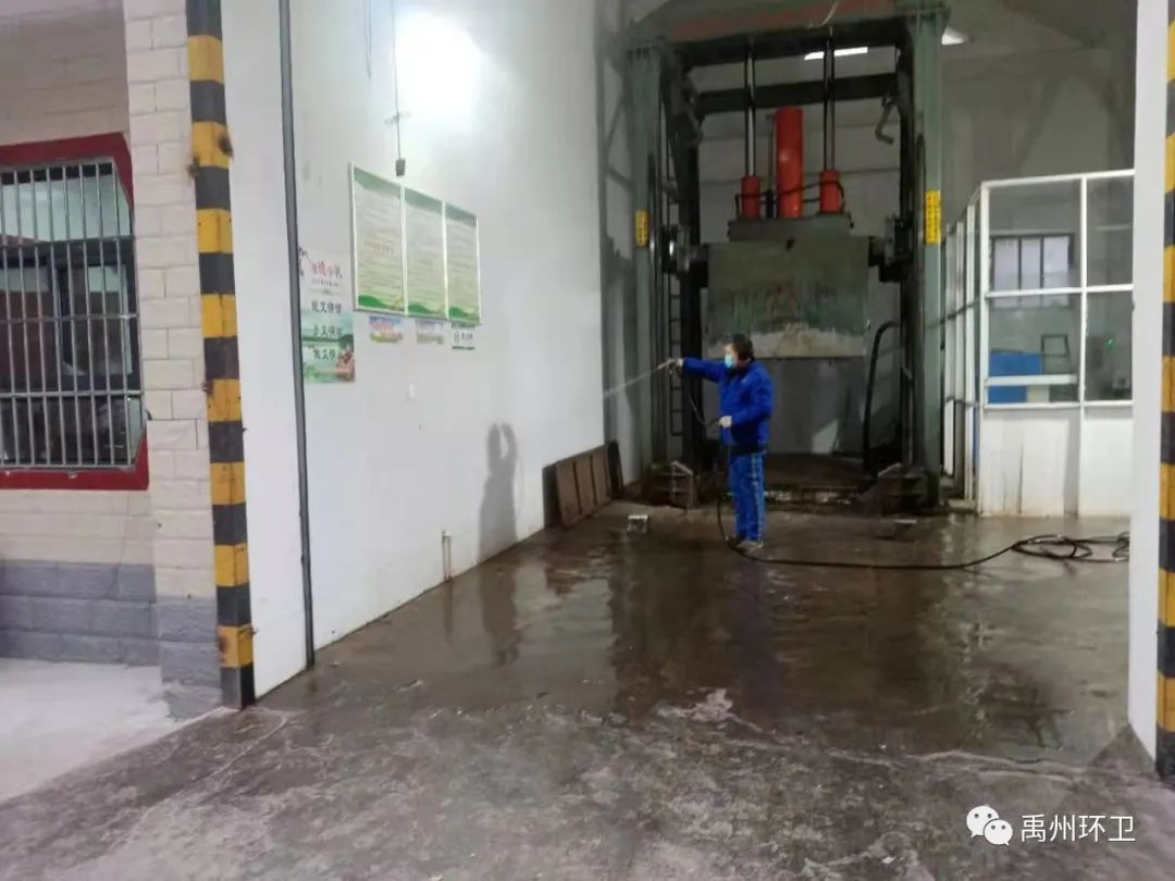 禹州环卫：数九寒冬大清洁 共同抗疫干劲足