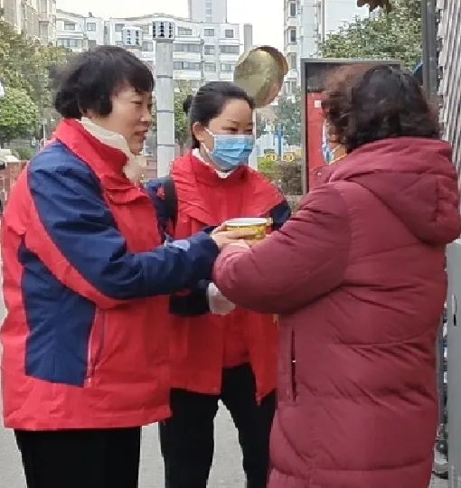 恒达物业为您送上香甜腊八粥！