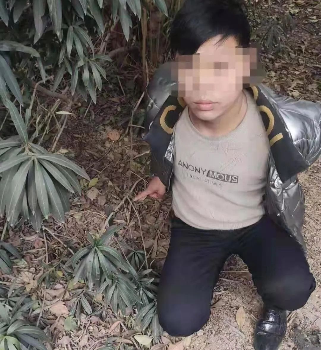禹州警方侦破一起持刀抢劫案，犯罪嫌疑人被抓获