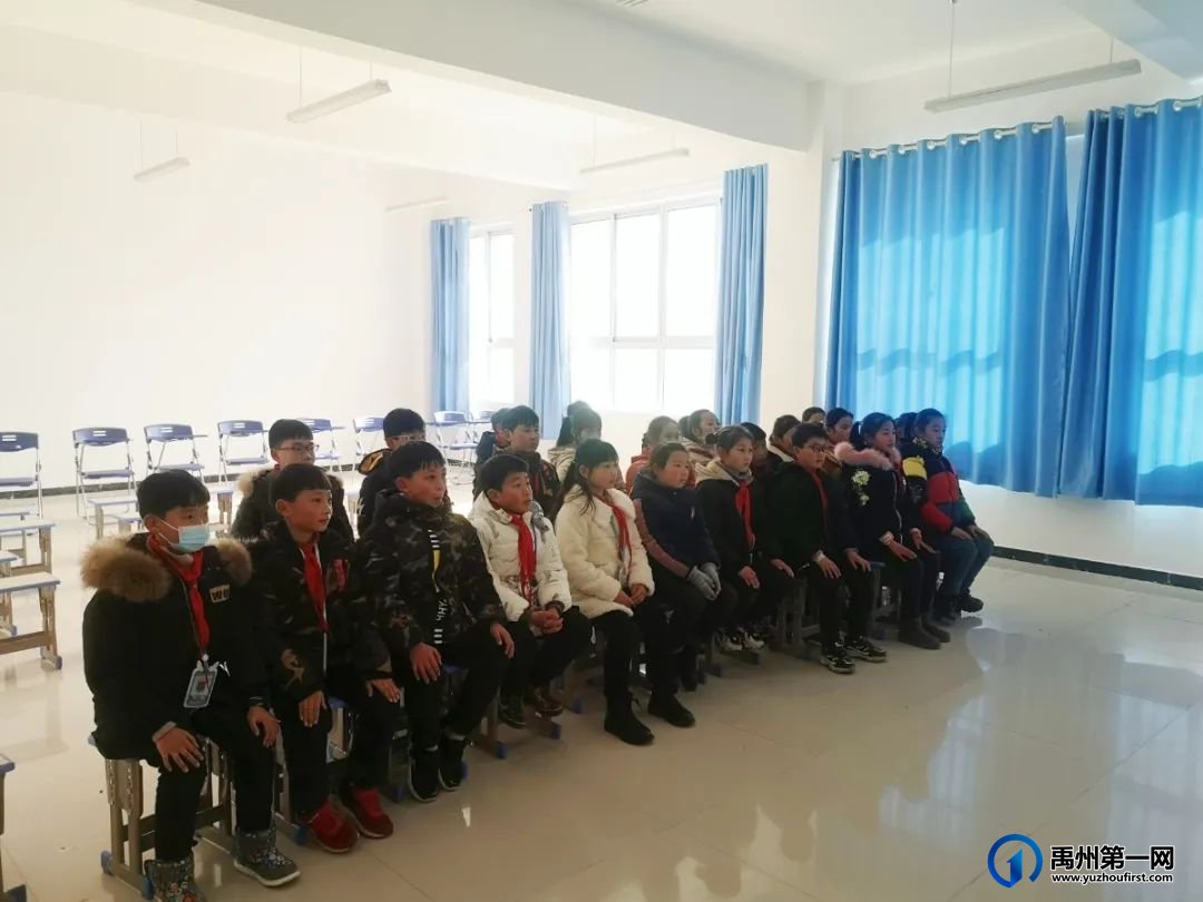 禹州市第五实验学校国旗班训练
