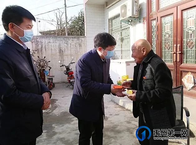 禹州市领导看望慰问驻军及部分困难群众 禹州市领导看望慰问驻军及部分困难群众