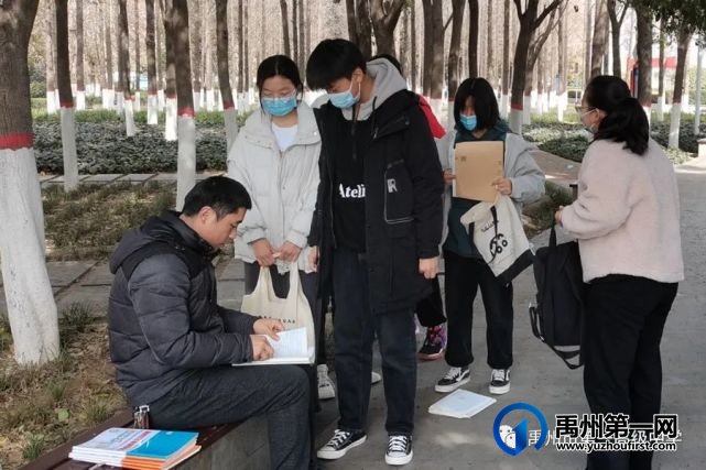 禹州市第一高级中学开展假期作业检查工作 禹州市第一高级中学开展假期作业检查工作