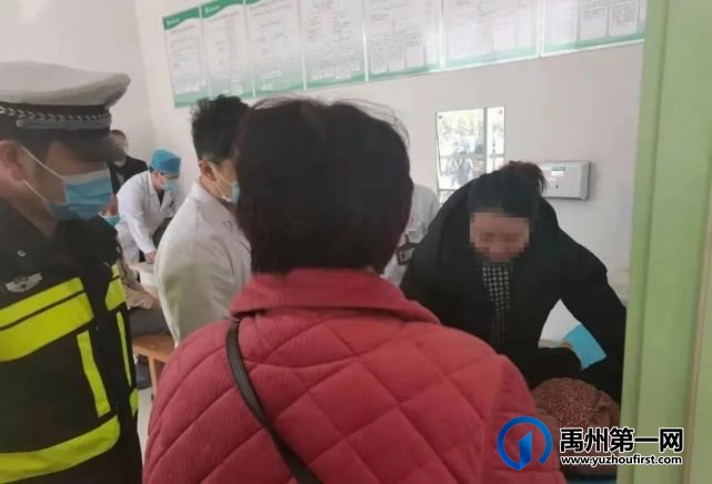 禹州卫校附近一两岁儿童被撞伤后 禹州卫校附近一两岁儿童被撞伤后