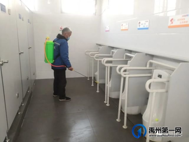 禹州环卫 :又到一年除夕日,环卫工人不休息 禹州环卫 :又到一年除夕日,环卫工人不休息
