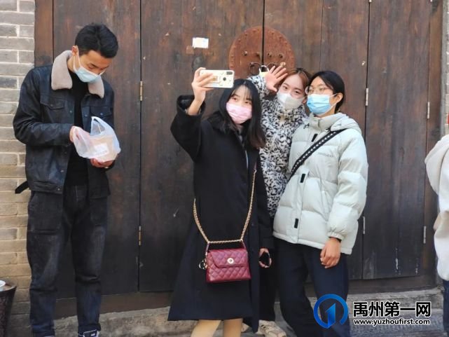 大年初一,禹州神垕古镇景区人气爆棚 大年初一,禹州神垕古镇景区人气爆棚