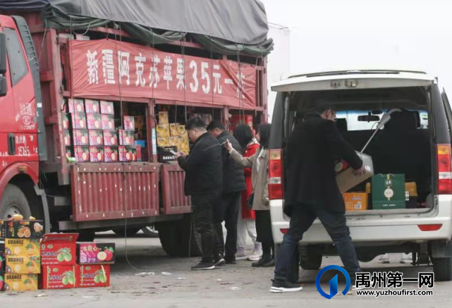 实拍!大年初二禹州上演进城容易出城南场景! 实拍!大年初二禹州上演进城容易出城南场景!