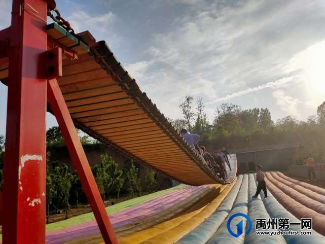 禹州文殊镇樊岗村:昔日的荒山沟变成了如今的聚宝盆 禹州文殊镇樊岗村:昔日的荒山沟变成了如今的聚宝盆