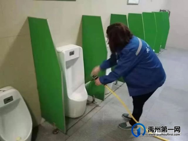 禹州环卫:开展清洁行动 喜迎元宵佳节 禹州环卫:开展清洁行动 喜迎元宵佳节