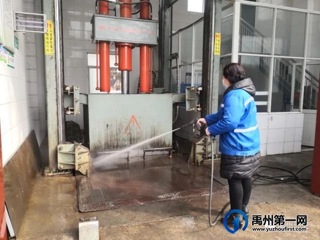 禹州环卫:开展清洁行动 喜迎元宵佳节 禹州环卫:开展清洁行动 喜迎元宵佳节