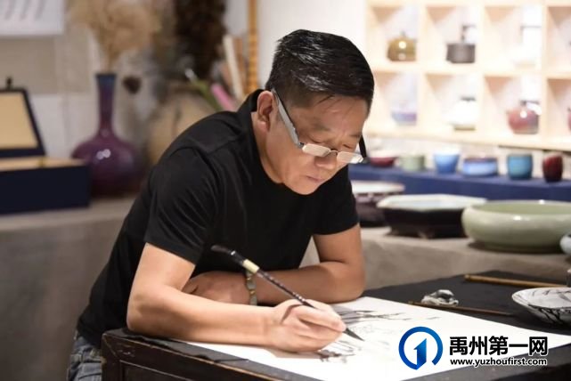 钧瓷与《唐宫夜宴》撞了个满怀,会碰撞出怎样的火花? 钧瓷与《唐宫夜宴》撞了个满怀,会碰撞出怎样的火花?
