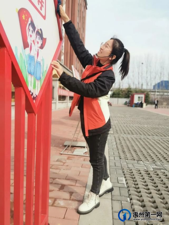 学雷锋,禹州第三实验学校在行动 学雷锋,禹州第三实验学校在行动