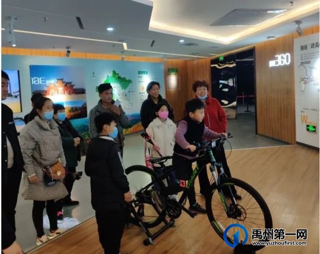 禹州市规划展览馆规划馆里庆祝“三八”妇女节 禹州市规划展览馆规划馆里庆祝“三八”妇女节
