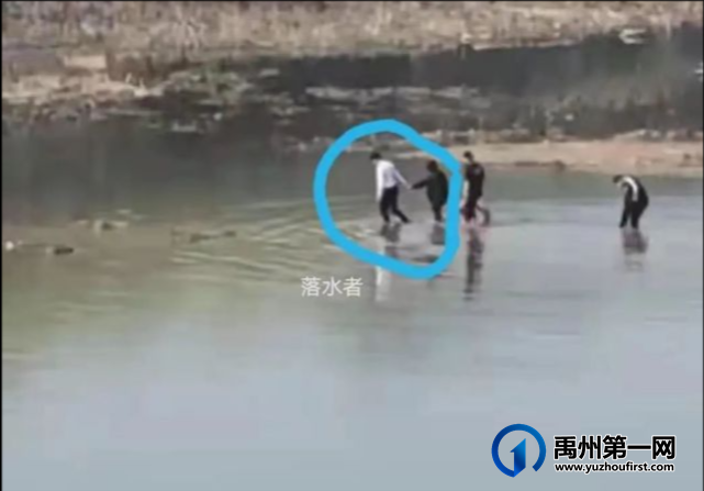上午11时,禹州北关新桥救出两人! 上午11时,禹州北关新桥救出两人!
