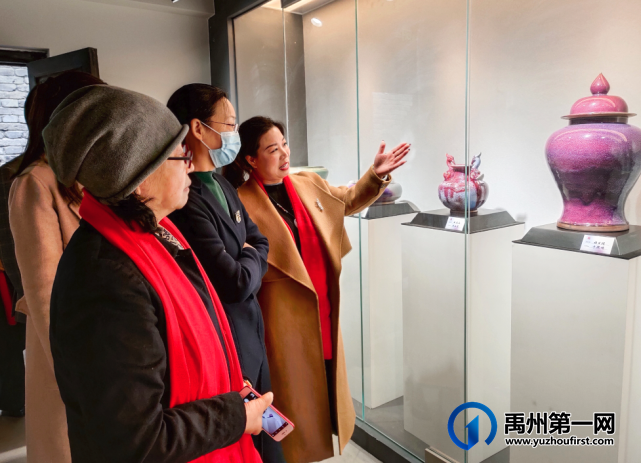 “献礼建党百年”河南省陶协钧瓷女陶艺家作品菁华展开幕 “献礼建党百年”河南省陶协钧瓷女陶艺家作品菁华展开幕