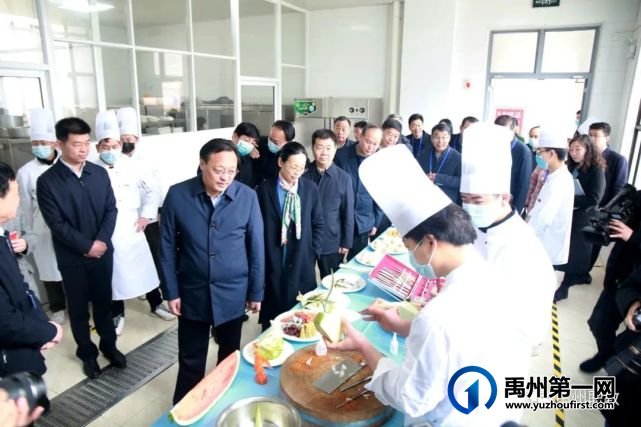 许昌市政协领导莅临禹州中专调研职业教育工作 许昌市政协领导莅临禹州中专调研职业教育工作