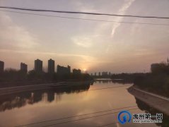 晨游听颍园