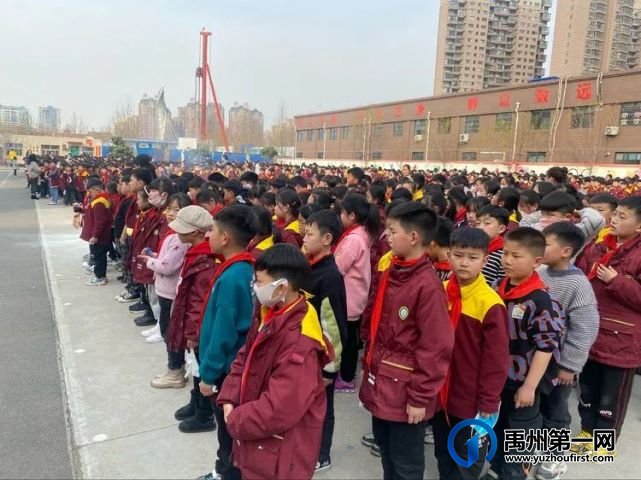 禹州市颍川办寨子小学防火、防踩踏消防安全演练 禹州市颍川办寨子小学防火、防踩踏消防安全演练