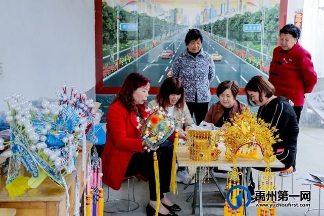 禹州褚河镇吴湾社区召开第二次妇女代表大会 禹州褚河镇吴湾社区召开第二次妇女代表大会