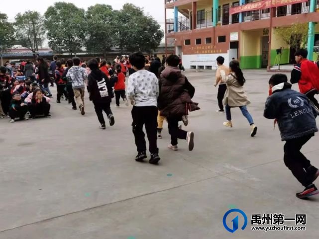 禹州市文殊镇福娃学校安全演练 禹州市文殊镇福娃学校安全演练