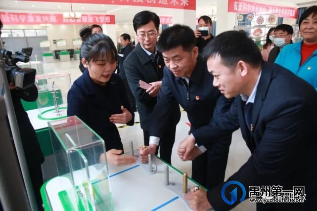 中国流动科技馆河南巡展禹州站启动仪式在市中专举行 中国流动科技馆河南巡展禹州站启动仪式在市中专举行