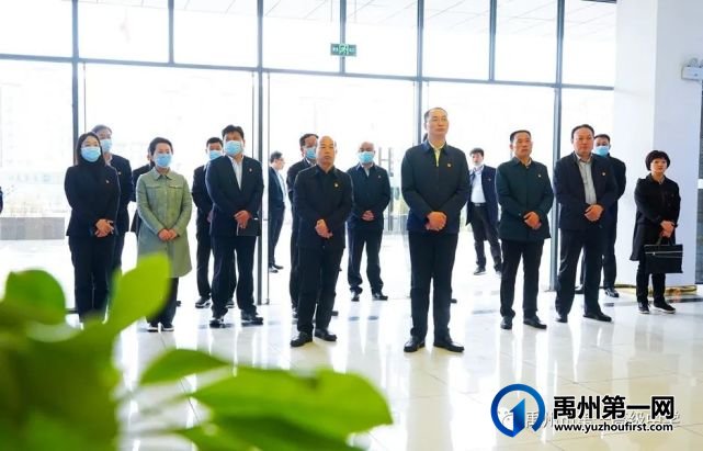 禹州一高市委常委、组织部部长许进宏一行来校党建观摩调研 禹州一高市委常委、组织部部长许进宏一行来校党建观摩调研