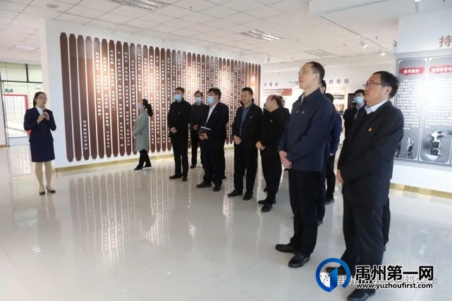 禹州一高市委常委、组织部部长许进宏一行来校党建观摩调研 禹州一高市委常委、组织部部长许进宏一行来校党建观摩调研