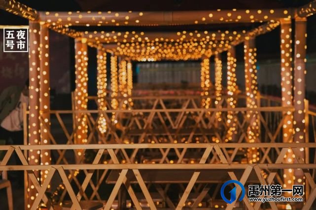 豪横!啤酒随便喝!禹州这家夜市烧烤太任性... 豪横!啤酒随便喝!禹州这家夜市烧烤太任性...