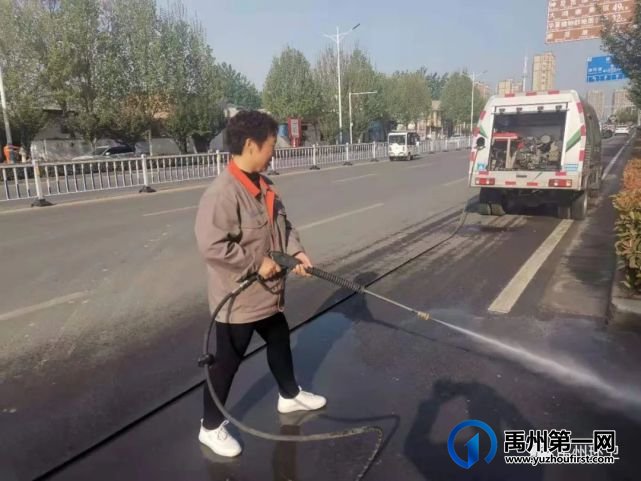 禹州环卫:开展爱国卫生运动 扮靓城市环境卫生 禹州环卫:开展爱国卫生运动 扮靓城市环境卫生