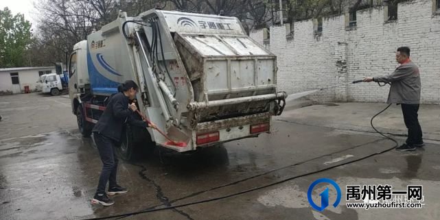 禹州环卫:开展爱国卫生运动 扮靓城市环境卫生 禹州环卫:开展爱国卫生运动 扮靓城市环境卫生
