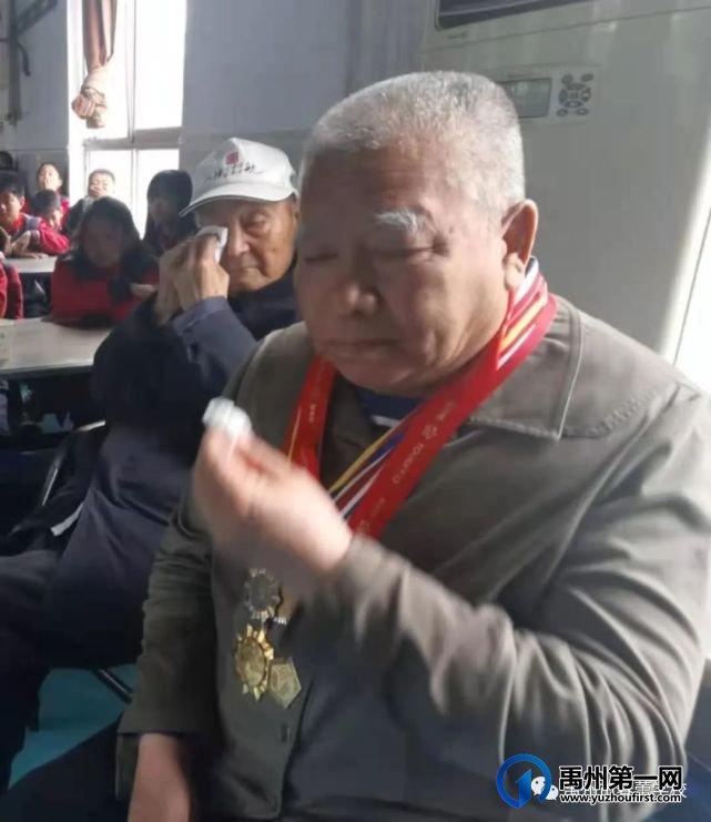 全国道德模范朱清章先生“孝老爱亲”事迹报告会 全国道德模范朱清章先生“孝老爱亲”事迹报告会