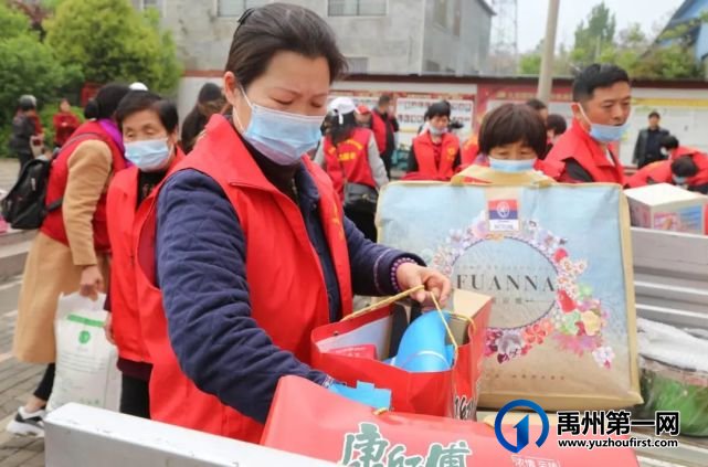 禹州火龙镇东贾村发生的这一幕!感动了无数人! 禹州火龙镇东贾村发生的这一幕!感动了无数人!