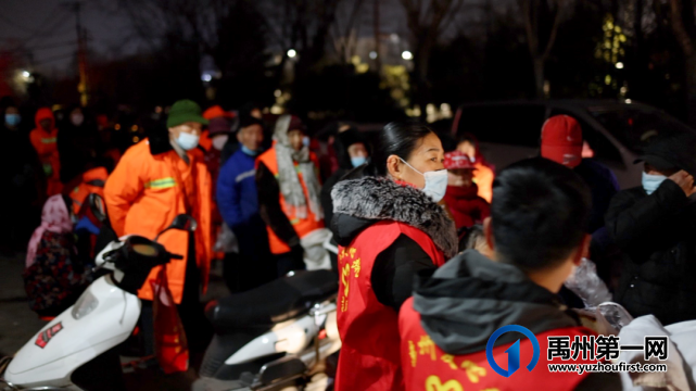 禹州火龙镇东贾村发生的这一幕!感动了无数人! 禹州火龙镇东贾村发生的这一幕!感动了无数人!