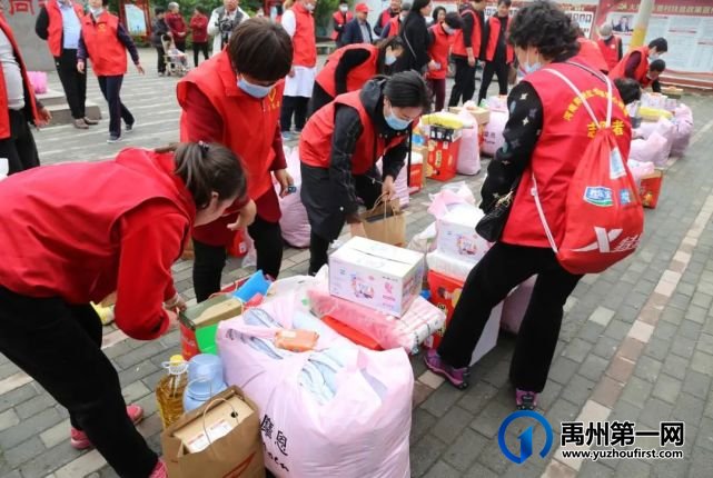 禹州火龙镇东贾村发生的这一幕!感动了无数人! 禹州火龙镇东贾村发生的这一幕!感动了无数人!