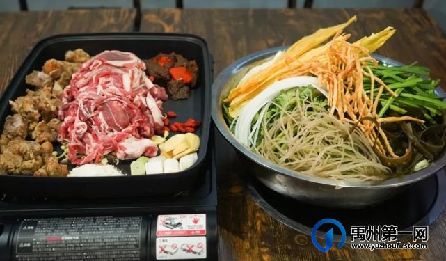 禹州一秒入夏!滨河路这家新开的网红烧烤店爆火! 禹州一秒入夏!滨河路这家新开的网红烧烤店爆火!