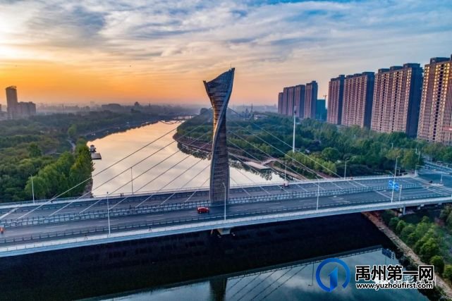 禹州一男子在抖音上发布“颍川大桥受损”不实信息被警方约谈! 禹州一男子在抖音上发布“颍川大桥受损”不实信息被警方约谈!