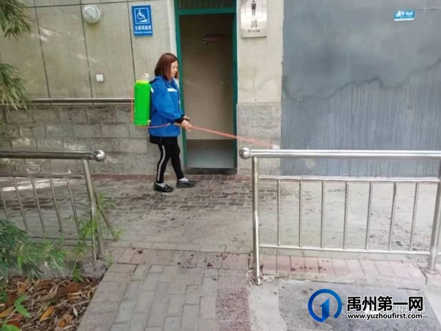 禹州环卫:多措并举提质量 干净整洁迎“五一” 禹州环卫:多措并举提质量 干净整洁迎“五一”