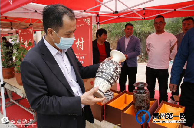 禹州市浅井镇相约古村 “骑”乐无穷自行车赛激情上演! 禹州市浅井镇相约古村 “骑”乐无穷自行车赛激情上演!