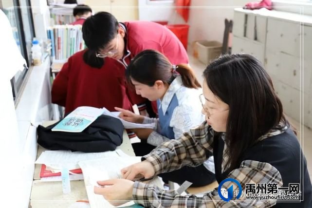 禹州高考倒计时:陪伴是最长情的告白 禹州高考倒计时:陪伴是最长情的告白