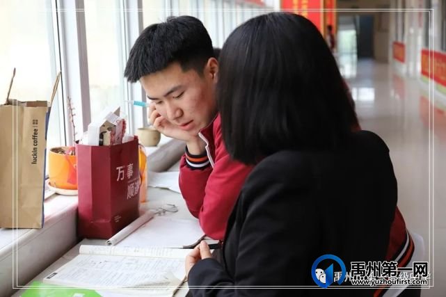 禹州高考倒计时:陪伴是最长情的告白 禹州高考倒计时:陪伴是最长情的告白