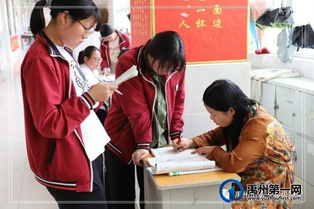 禹州高考倒计时:陪伴是最长情的告白 禹州高考倒计时:陪伴是最长情的告白