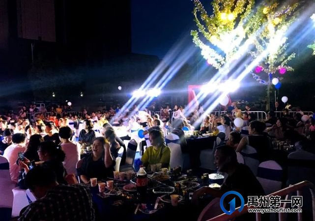 禹州金石星河湾|星河璀璨High燃全场——烧烤音乐节圆满结束! 禹州金石星河湾|星河璀璨High燃全场——烧烤音乐节圆满结束!