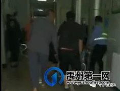 禹州一老人从自建房摔下伤势严重，多亏了咱交警同志